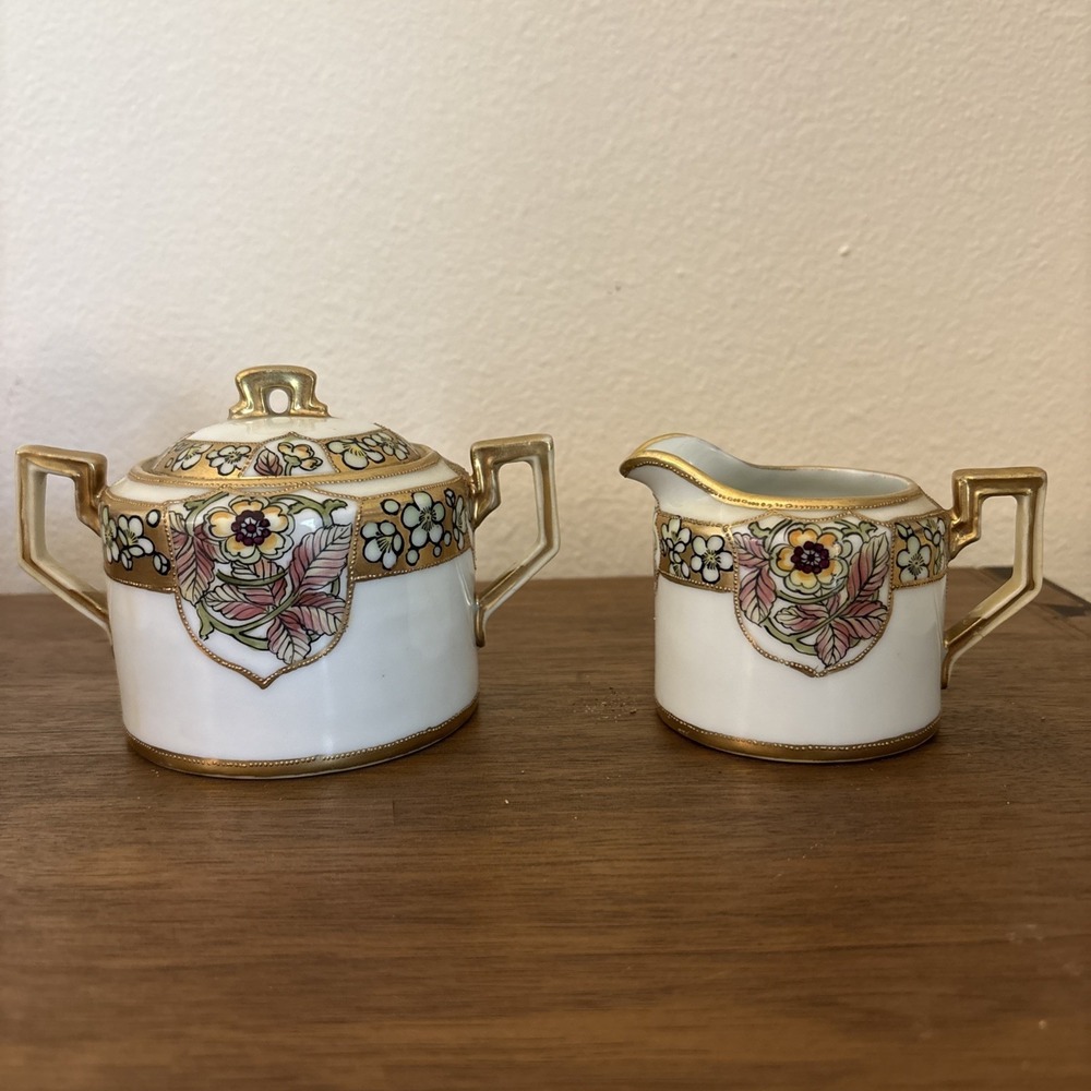 ANTIQUE NIPPON PORCELAIN ART NOUVEAU HAND PAINTED‎ SUGAR BOWL & CREAMER Gilded
